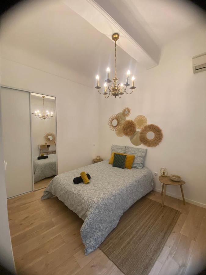 Le Casimir - Superbe T3 En Plein Centre Ville Renove Avec Gout - Wifi Beziers Exterior photo